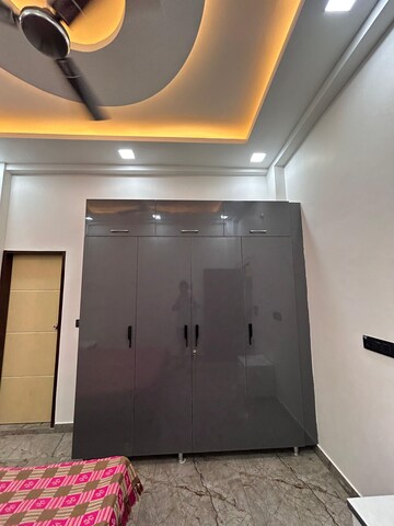 Room in 2 BHK Builder Floor at Dehradun Cantt – for Rent