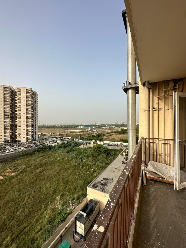 Exterior View, signature-global-the-roselia 2 Bedroom 800 Sq.Ft. Apartment In Sector 95a Gurgaon 8859690