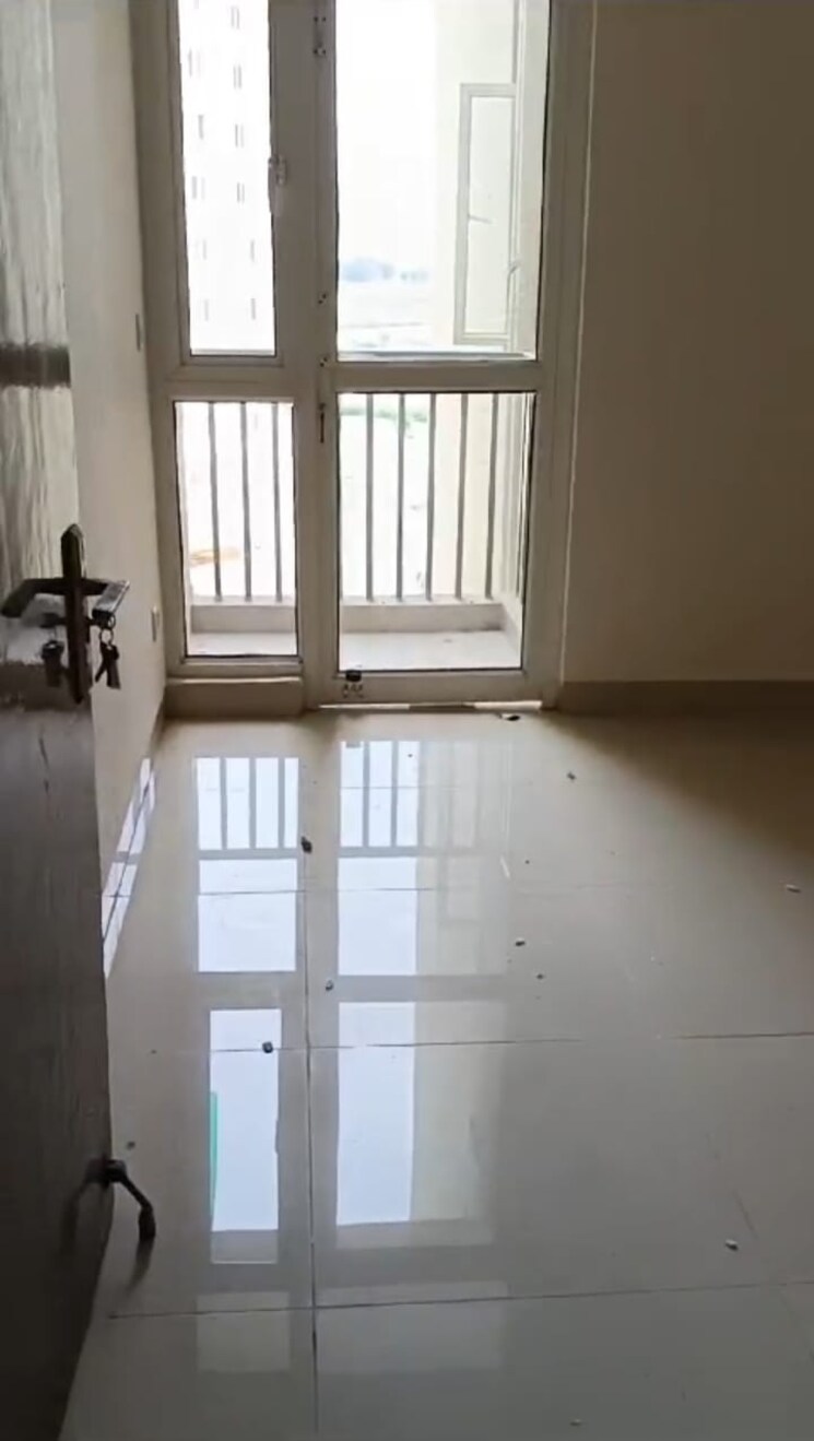 Room, wave-executive-floors 2 Bedroom 900 Sq.Ft. Apartment In Wave City Ghaziabad 8859677