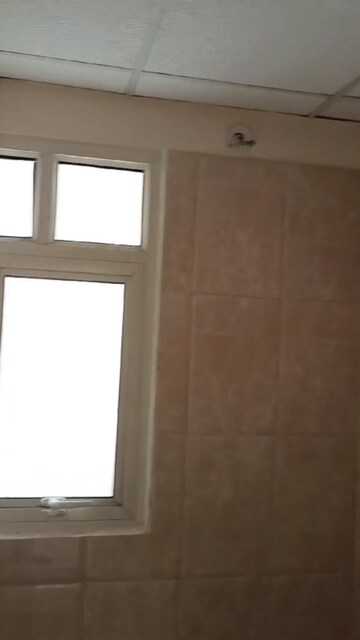 Room in 2 BHK Apartment at Wave Executive Floors, Wave City – for Rent
