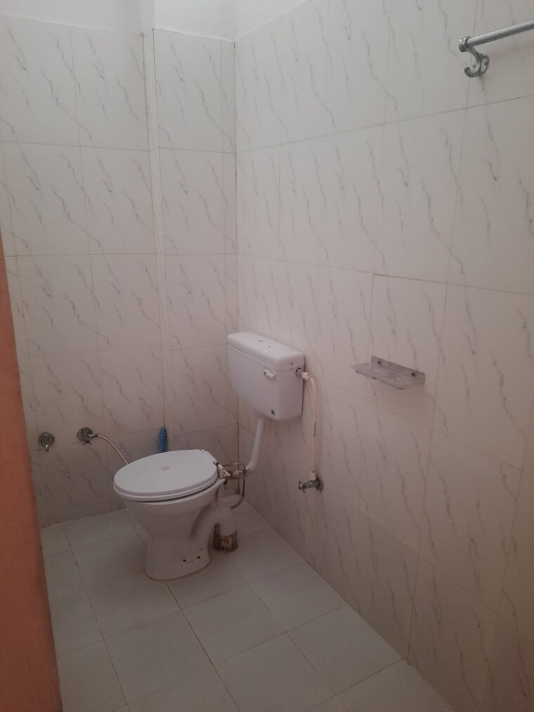 Bathroom, krishna nagar 3 Bedroom 1000 Sq.Ft. Independent House In Krishna Nagar Lucknow 8859739