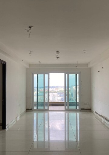 Room in 4 BHK Apartment at Trendset Jayabheri Elevate, Madhapur – for Rent