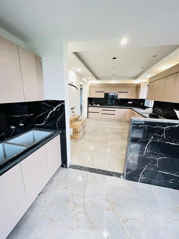 Kitchen in 5 BHK Builder Floor at Unitech Uniworld Resorts-The Residences, Sector 33 – for Rent