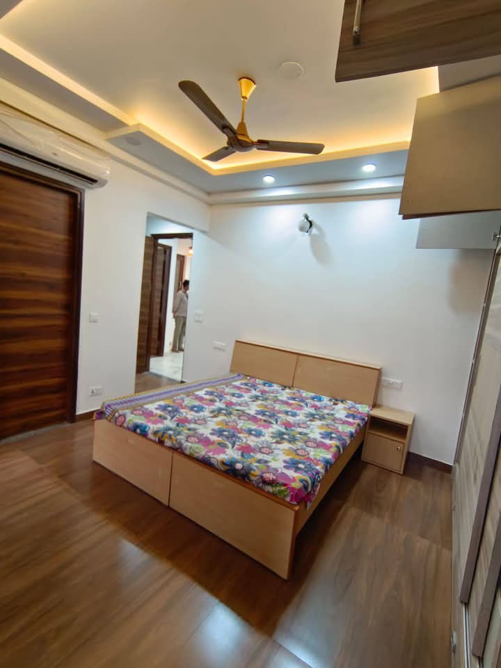 3 BHK Builder Floor For Rent in Saket