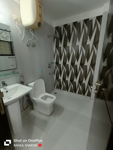 Master Bedroom in 2 BHK Builder Floor at Khirki Extension – for Rent