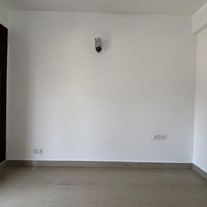 3 BHK Apartment For Sale in Nimbus The Hyde park, Sector 78