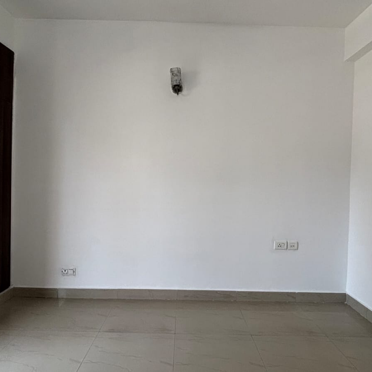 3 BHK Apartment For Sale in Nimbus The Hyde park