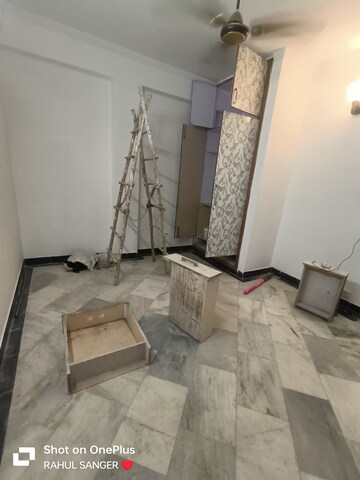 Master Bedroom in 2 BHK Builder Floor at Khirki Extension – for Rent