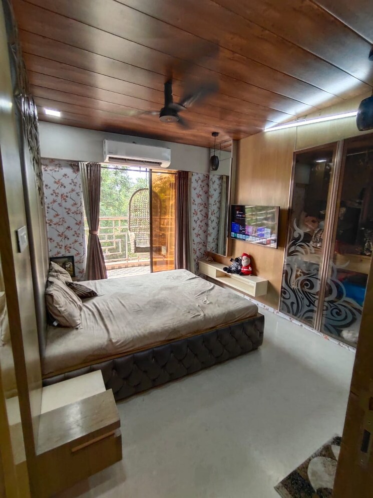 Bedroom, lodha-amara 2 Bedroom 700 Sq.Ft. Apartment In Kolshet Road Thane 8859766