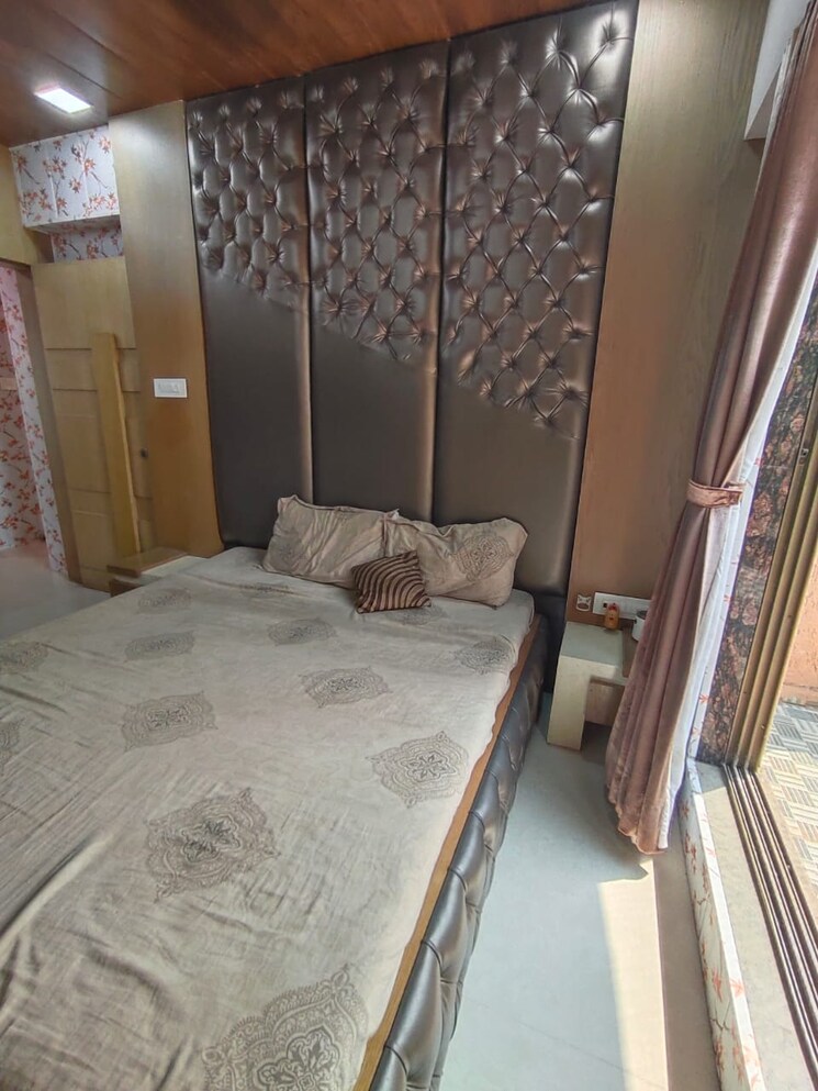 Bedroom, lodha-amara 2 Bedroom 700 Sq.Ft. Apartment In Kolshet Road Thane 8859766