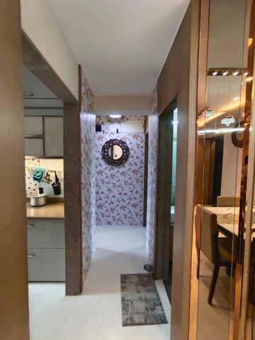 Furnished Amenities in 2 BHK Apartment at Lodha Amara, Kolshet Road – for Rent