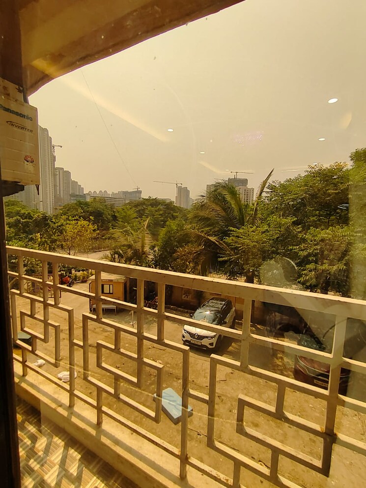 Balcony, lodha-amara 2 Bedroom 700 Sq.Ft. Apartment In Kolshet Road Thane 8859766