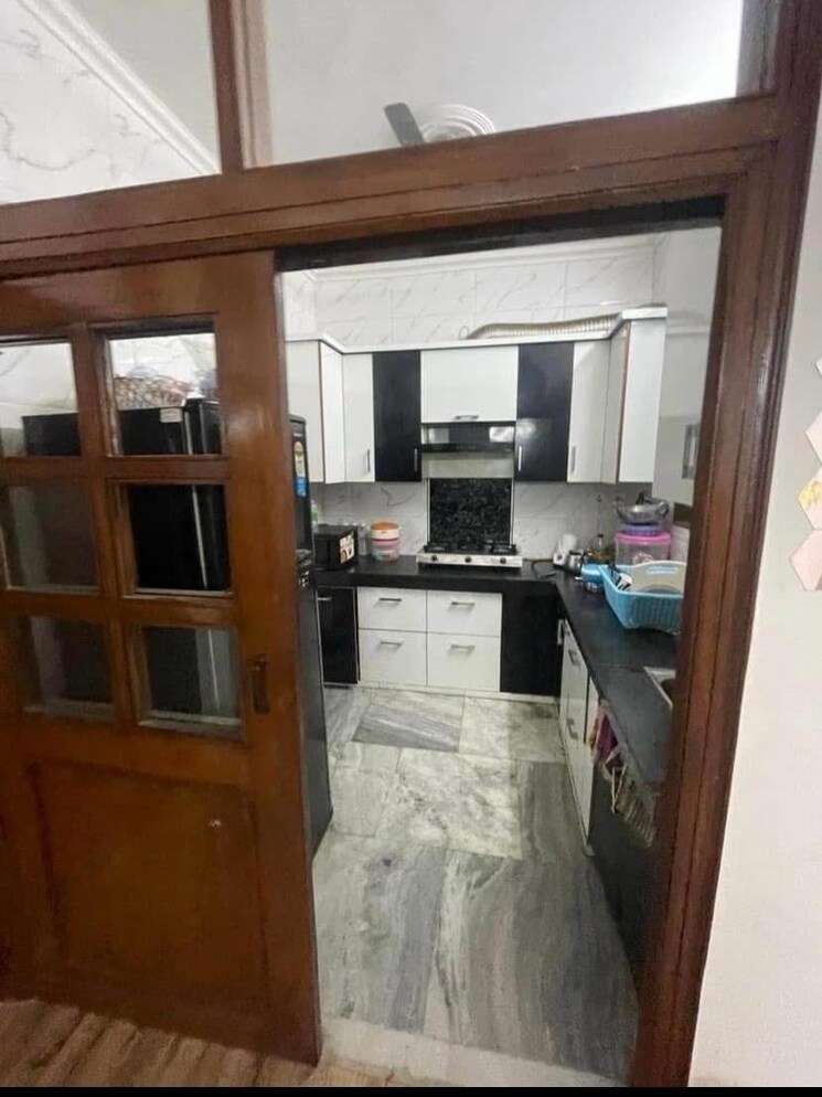 Kitchen, subhash nagar 1 Bedroom 100 Sq.Yd. Builder Floor In Subhash Nagar Delhi 8859803