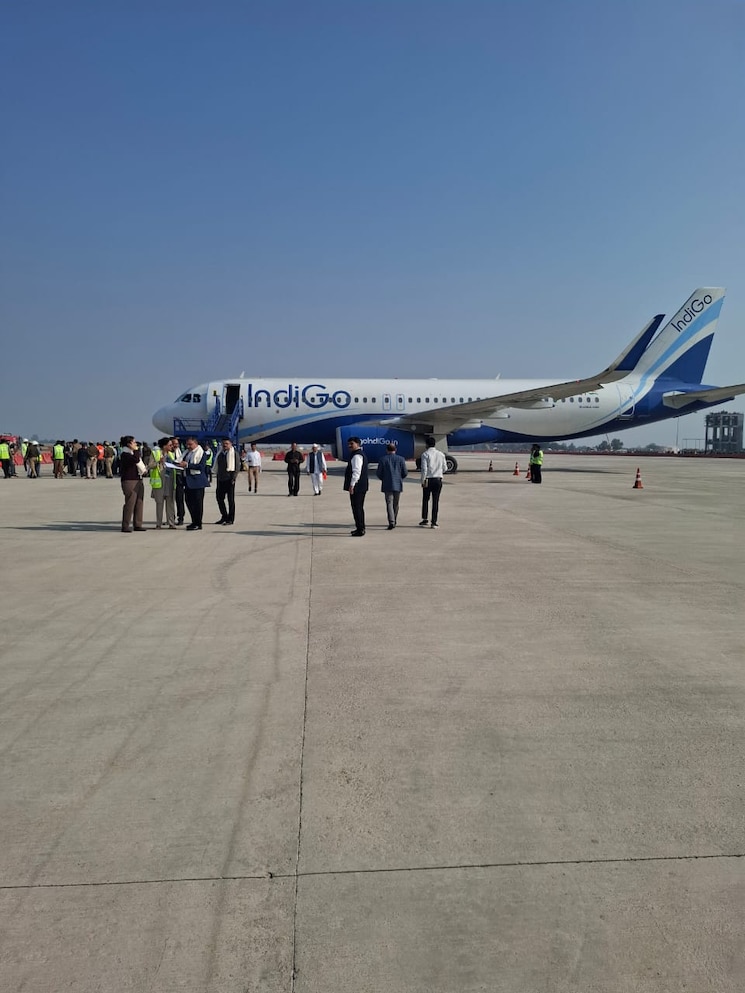 Nearby, knowledge park 3 greater noida  120 Sq.Yd. Plot In Knowledge Park 3 Greater Noida Greater Noida 8859804