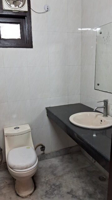 Bathroom in 2 BHK Builder Floor at Dayanand Colony – for Rent
