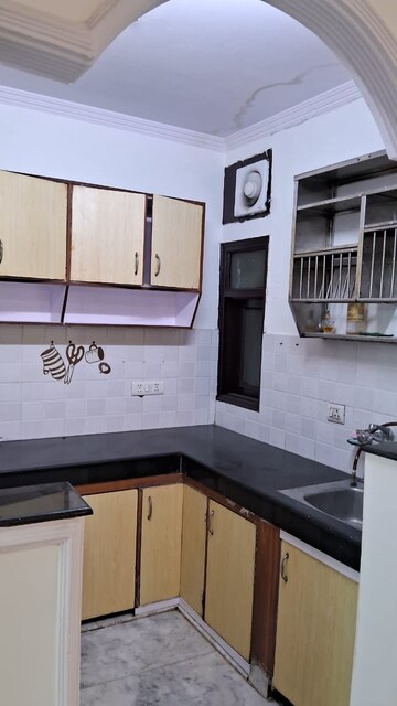 Kitchen in 2 BHK Builder Floor at Dayanand Colony – for Rent