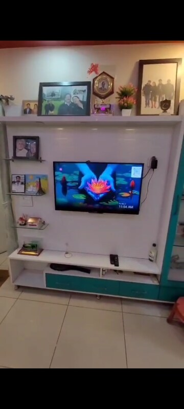 Furnished Amenities in 2 BHK Apartment at Wave Executive Floors, Wave City – for Rent