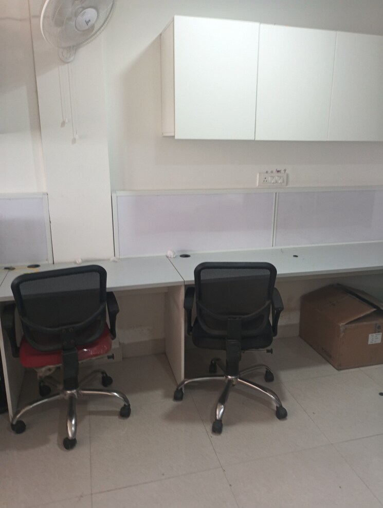 Team Area, vipul-plaza-faridabad Commercial Office Space 496 Sq.Ft. In Sector 81 Faridabad 8860065