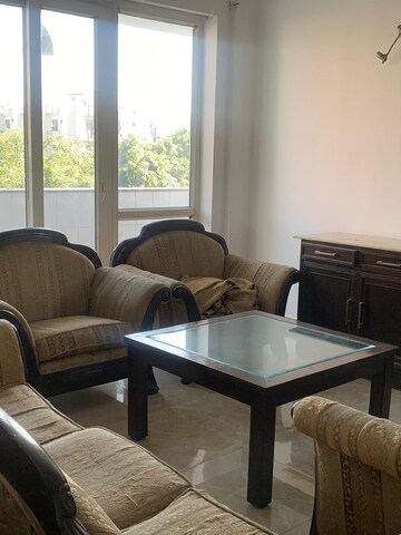 Living Room in 3 BHK Apartment at JMD Gardens, Sector 33 – for Sale
