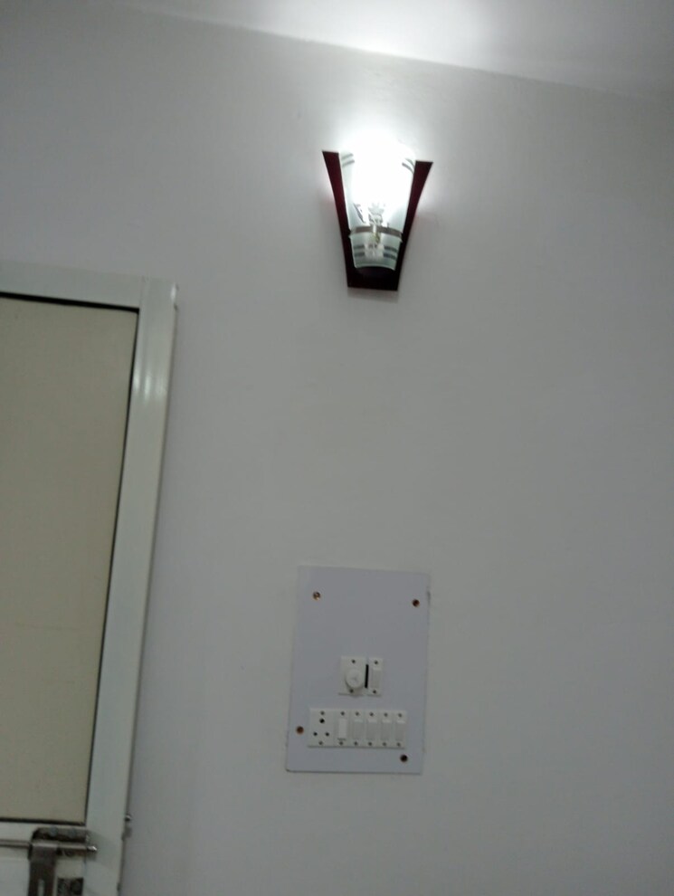 undefined, aali village 1 RK 300 Sq.Ft. Builder Floor In Aali Village Delhi 8860045