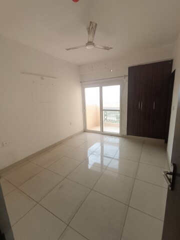 Room in 2 BHK Apartment at Supertech The Romano, Sector 118 – for Rent