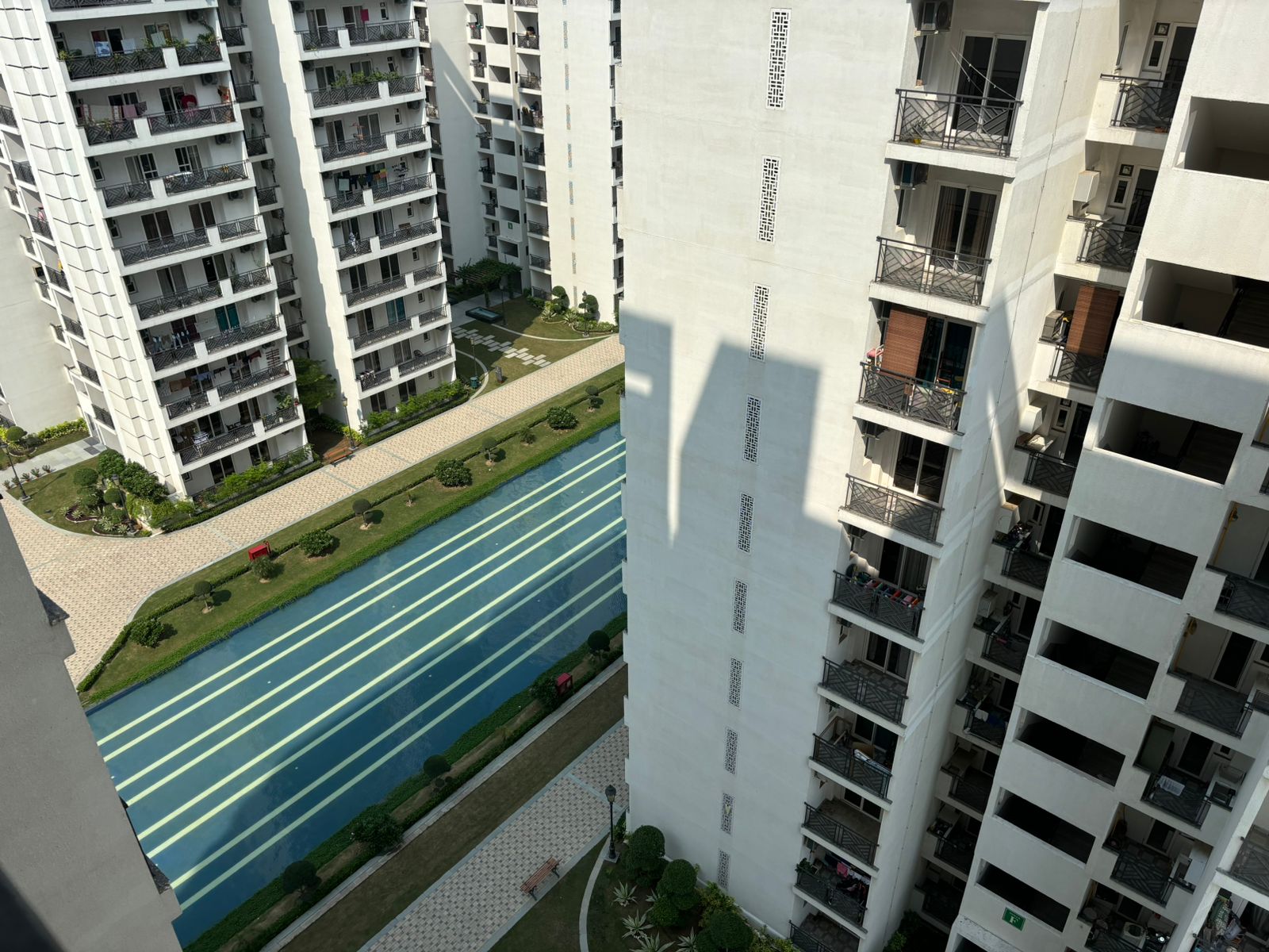 3 BHK + Pooja Room 1789 Sq.Ft. Apartment in Central Park Flower Valley Aqua Front Towers