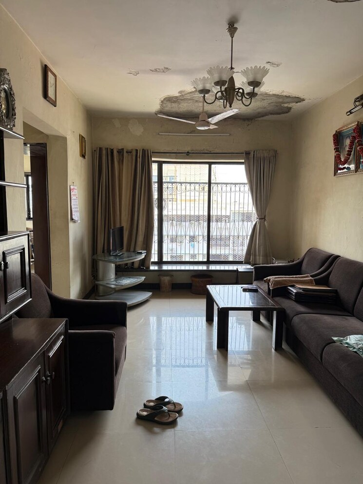 Living Room, sea-lord 2 Bedroom 1000 Sq.Ft. Apartment In Cuffe Parade Mumbai 8860037