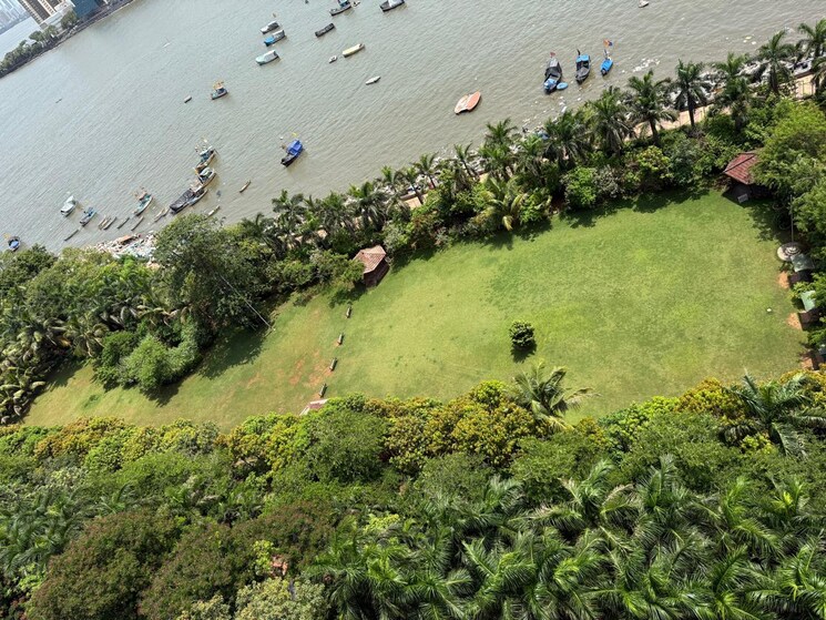 Garden, sea-lord 2 Bedroom 1000 Sq.Ft. Apartment In Cuffe Parade Mumbai 8860037