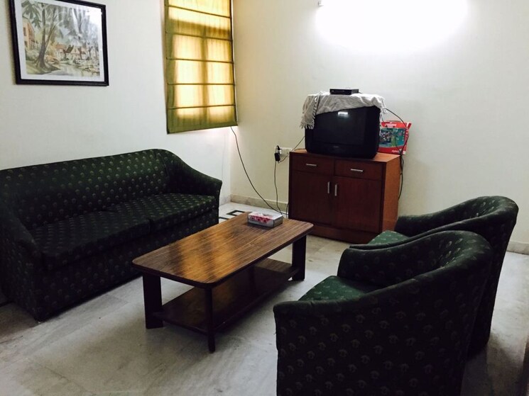 Living Room, sector 22 dwarka 3 Bedroom 2000 Sq.Ft. Apartment In Sector 22 Dwarka Delhi 8860026