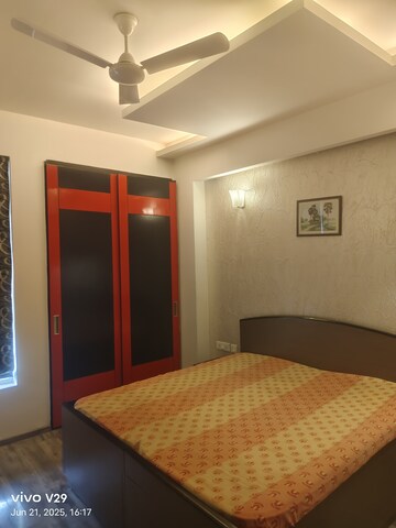 Bedroom in 3 BHK Apartment at Unitech Harmony, Sector 50 – for Rent