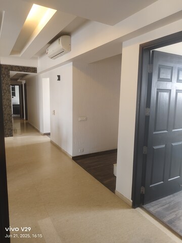 Building Lobby in 3 BHK Apartment at Unitech Harmony, Sector 50 – for Rent