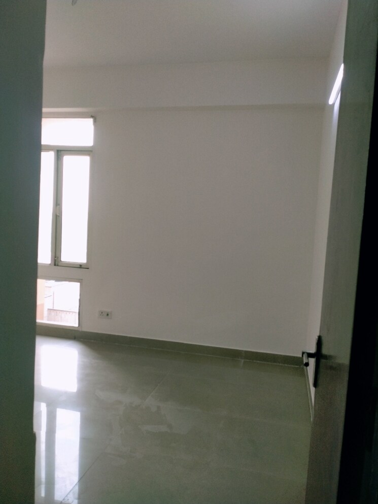 Balcony, today-ridge-residency 3 Bedroom 865 Sq.Ft. Apartment In Sector 135 Noida 8860084