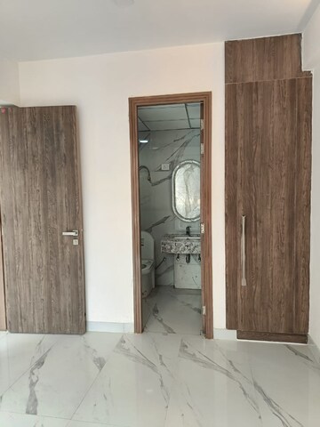 Room in 3 BHK Builder Floor at M3M Soulitude, Sector 89 – for Sale