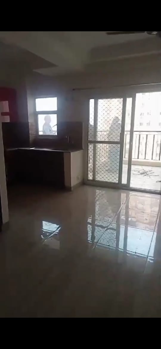 2.5 BHK + Study Room Apartment For Rent in Amrapali Centurian Park