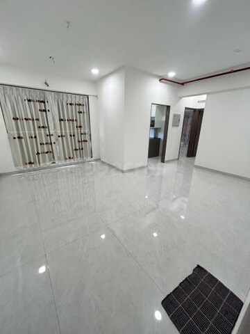 Room in 3 BHK Apartment at JP Jeevan Sapna, Kandivali West – for Sale