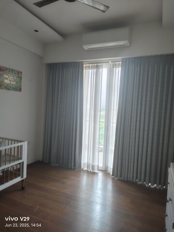 Room in 2 BHK Apartment at Ireo The Grand Arch, Sector 58 – for Rent