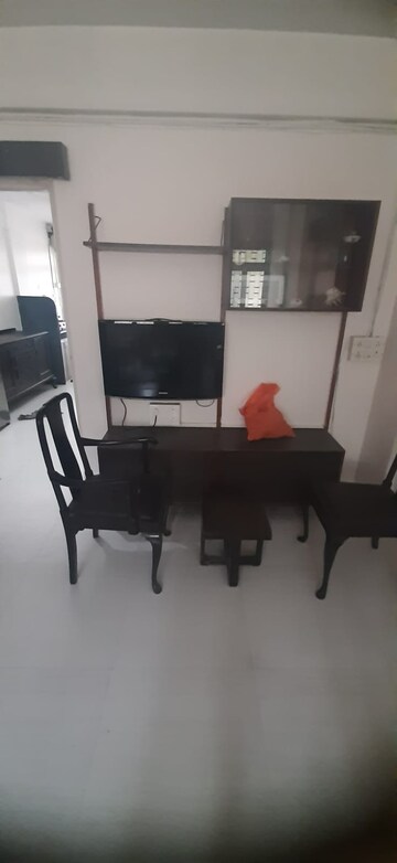 Master Bedroom in 3 BHK Apartment at Mohan Pride, Wayle Nagar – for Rent