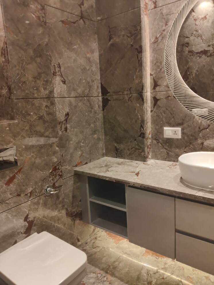 Bathroom, greater kailash ii 4 Bedroom 3000 Sq.Ft. Builder Floor In Greater Kailash ii Delhi 8860176
