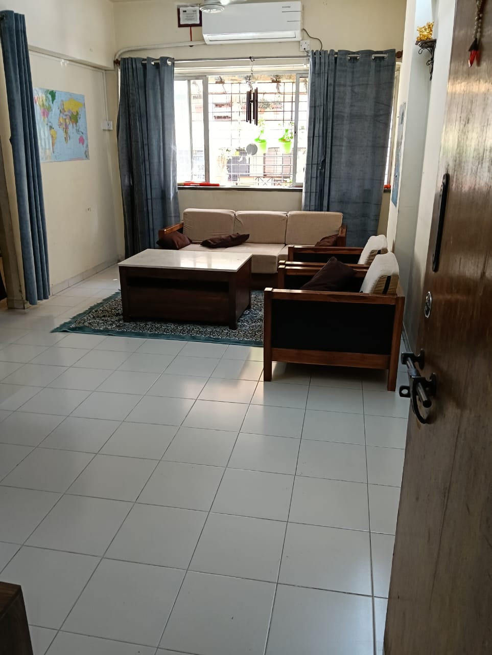 2 BHK Apartment For Rent in Tarangan Complex