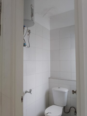 Bathroom in 4 BHK Apartment at Ireo Skyon, Sector 60 – for Sale