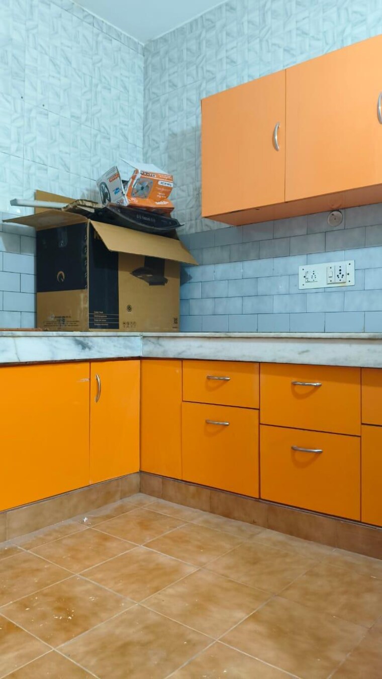 Kitchen, chittaranjan park 2 Bedroom 1300 Sq.Ft. Builder Floor In Chittaranjan Park Delhi 8860211