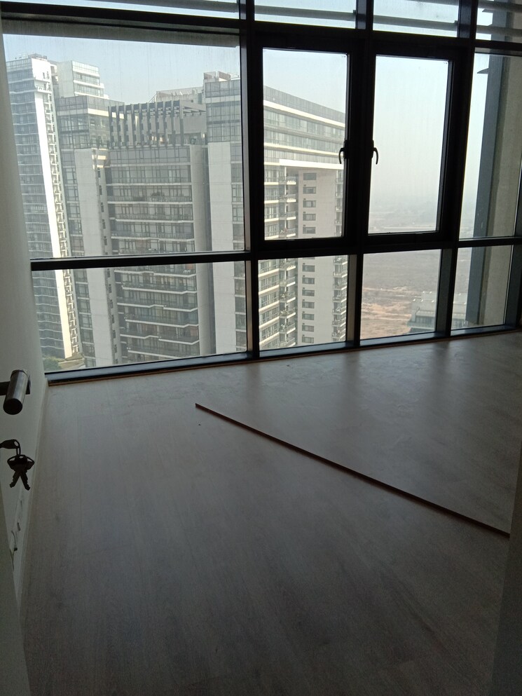 Room, ireo-skyon 3.5 Bedroom 2045 Sq.Ft. Apartment In Sector 60 Gurgaon 8814313