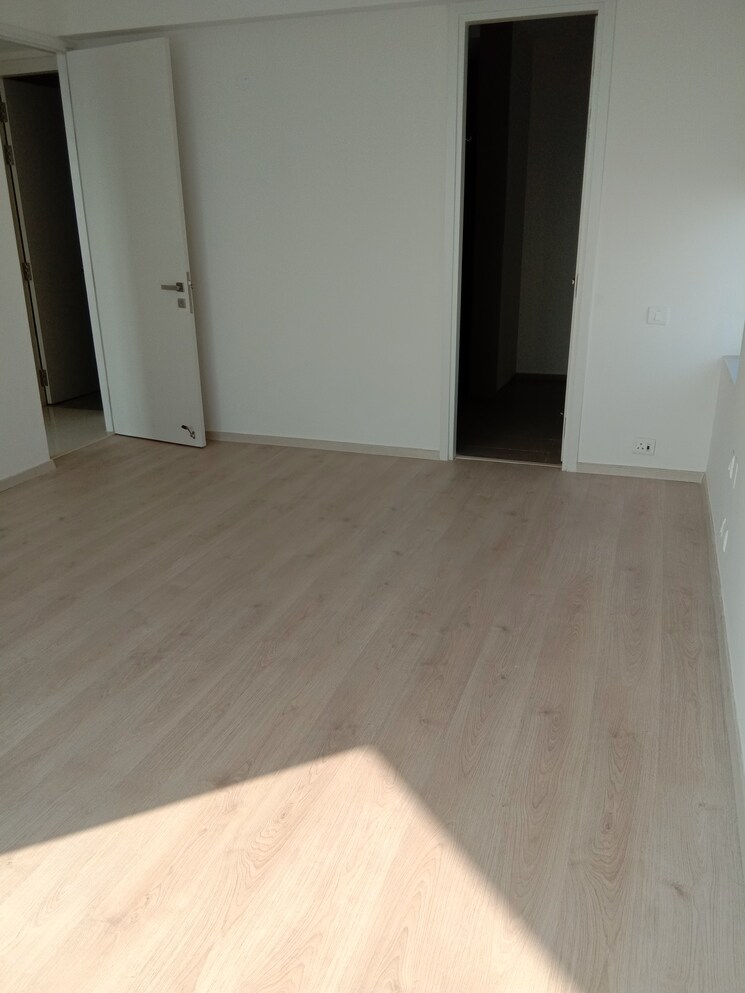 Room, ireo-skyon 3.5 Bedroom 2045 Sq.Ft. Apartment In Sector 60 Gurgaon 8814313