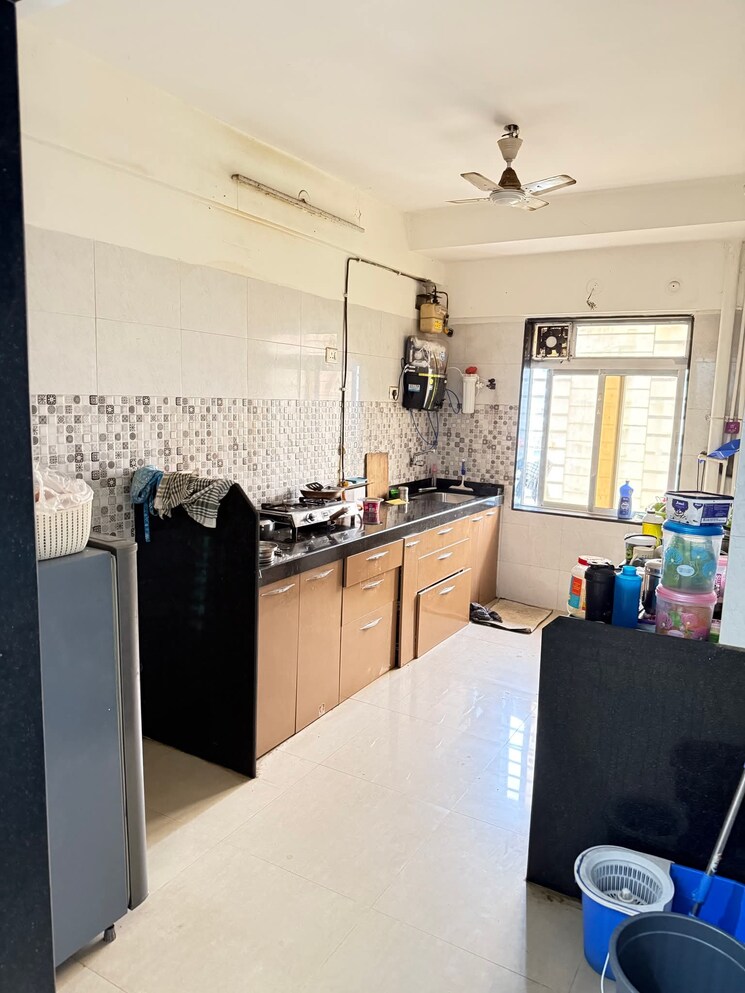 Room, goregaon west Pg For Boys In Goregaon West 8860218