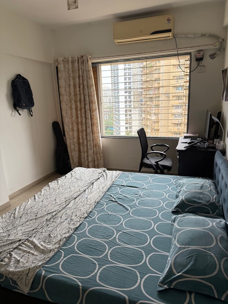 Room, goregaon west Pg For Boys In Goregaon West 8860218