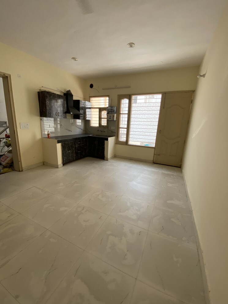 Kitchen, kharar 1 Bedroom 500 Sq.Ft. Apartment In Kharar Mohali 8860184