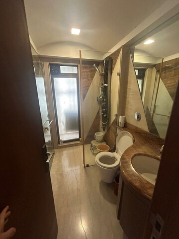 Bathroom in 3 BHK Apartment at PR Deepak, Santacruz West – for Rent