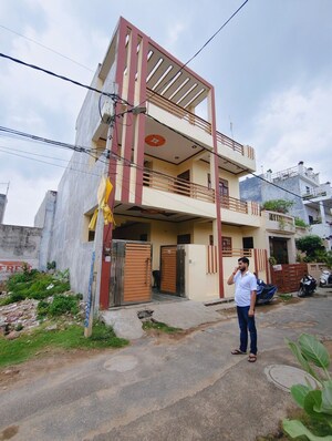 4 BHK Independent House For Sale in Kursi Road