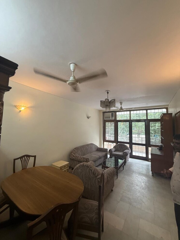 Living Room, chittaranjan park 2 Bedroom 1400 Sq.Ft. Builder Floor In Chittaranjan Park Delhi 8860304