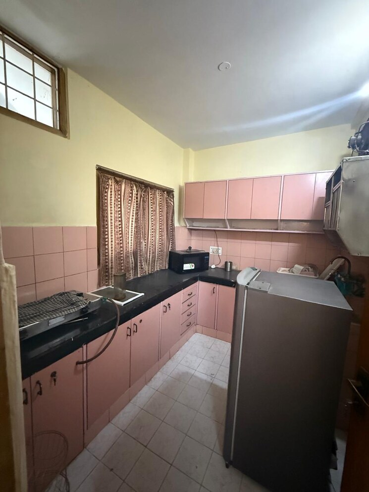Kitchen, chittaranjan park 2 Bedroom 1400 Sq.Ft. Builder Floor In Chittaranjan Park Delhi 8860304